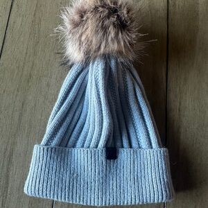 David and Young gray Beanie with Faux Fur Pom